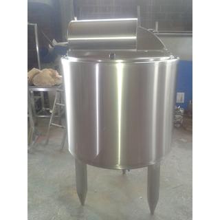 Tank for strained yogurt